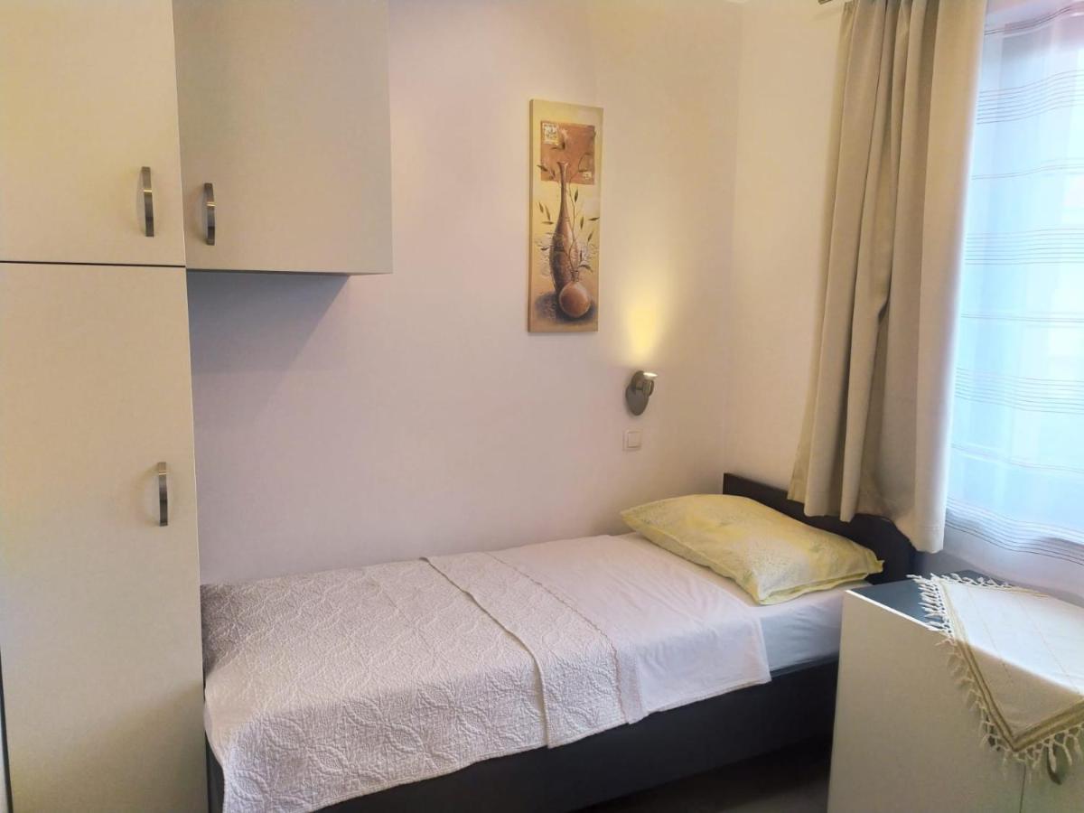 Rimbaldo Apartments Крк Экстерьер фото