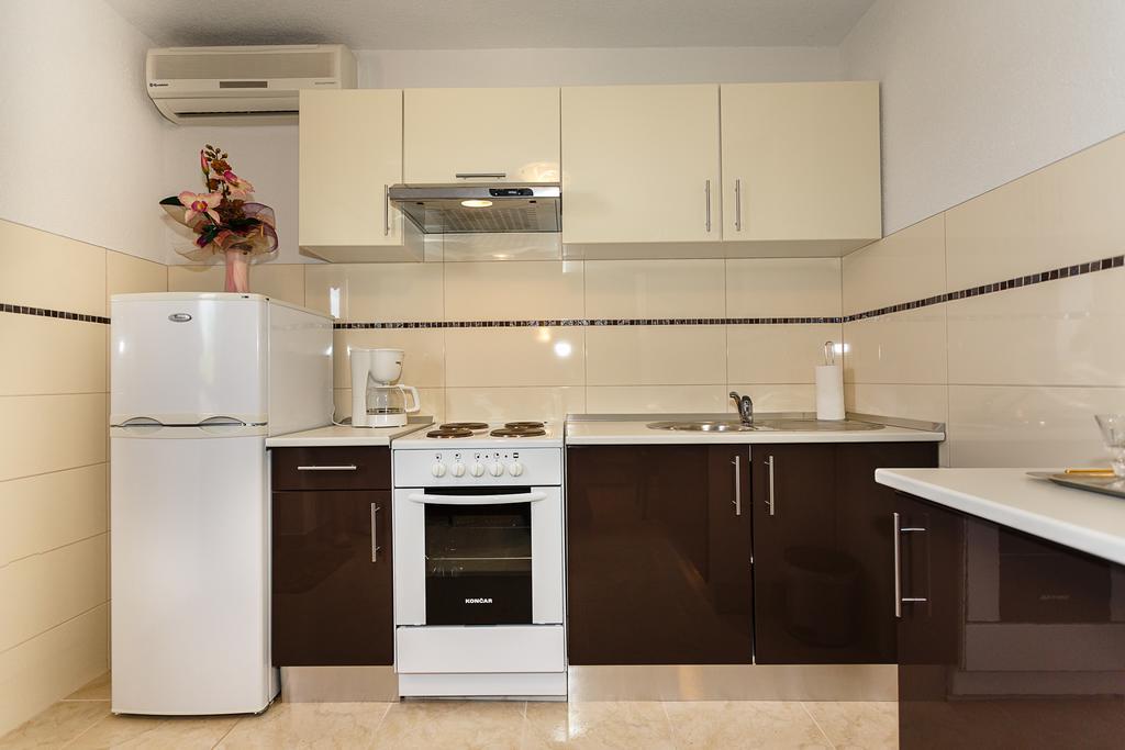 Rimbaldo Apartments Крк Экстерьер фото