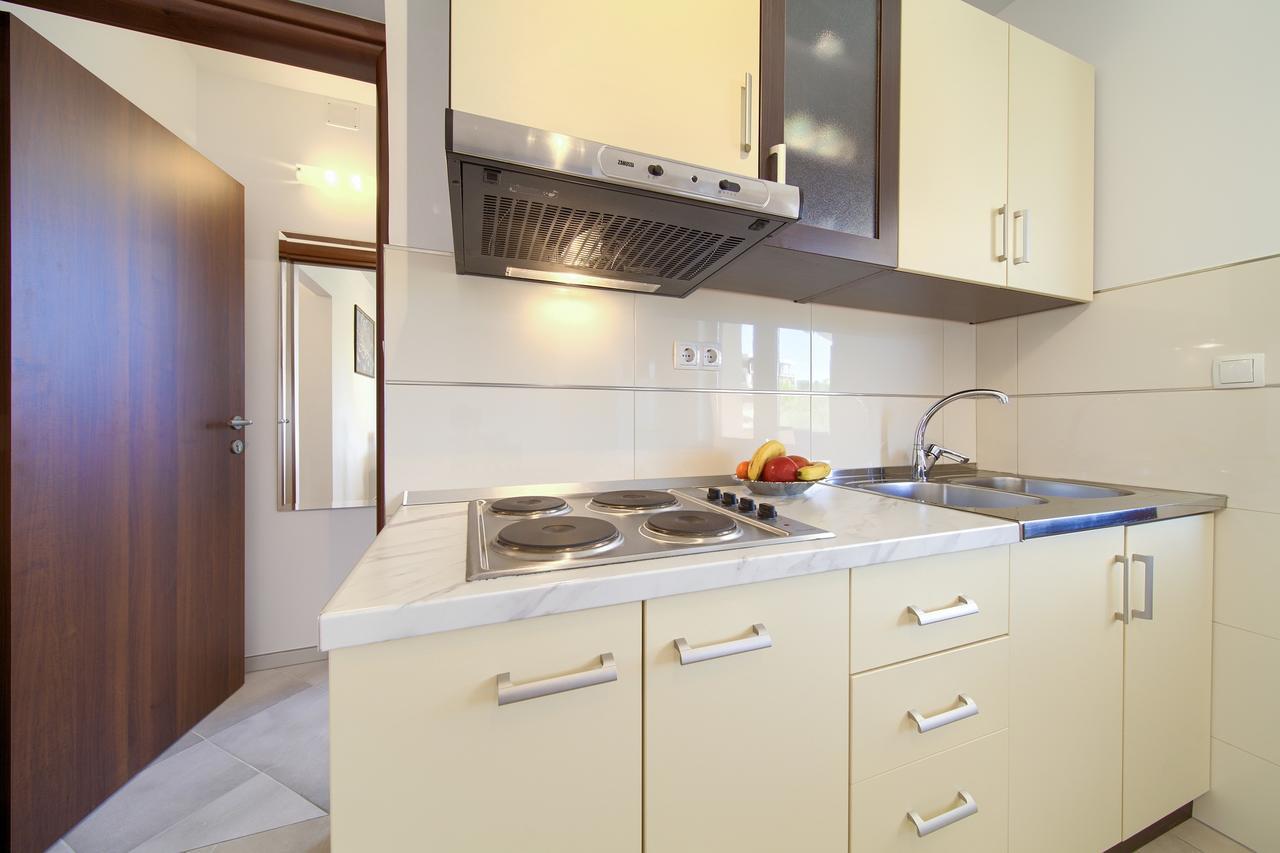 Rimbaldo Apartments Крк Экстерьер фото