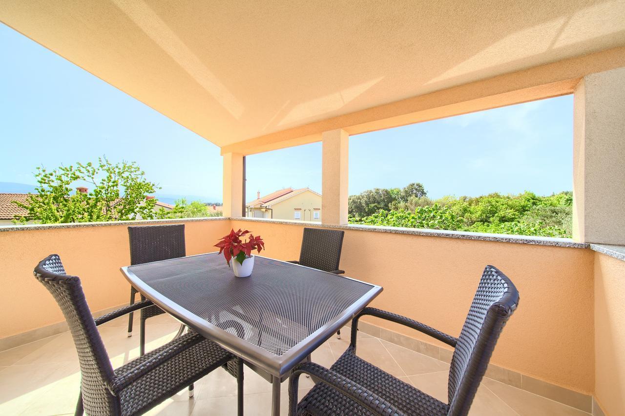 Rimbaldo Apartments Крк Экстерьер фото