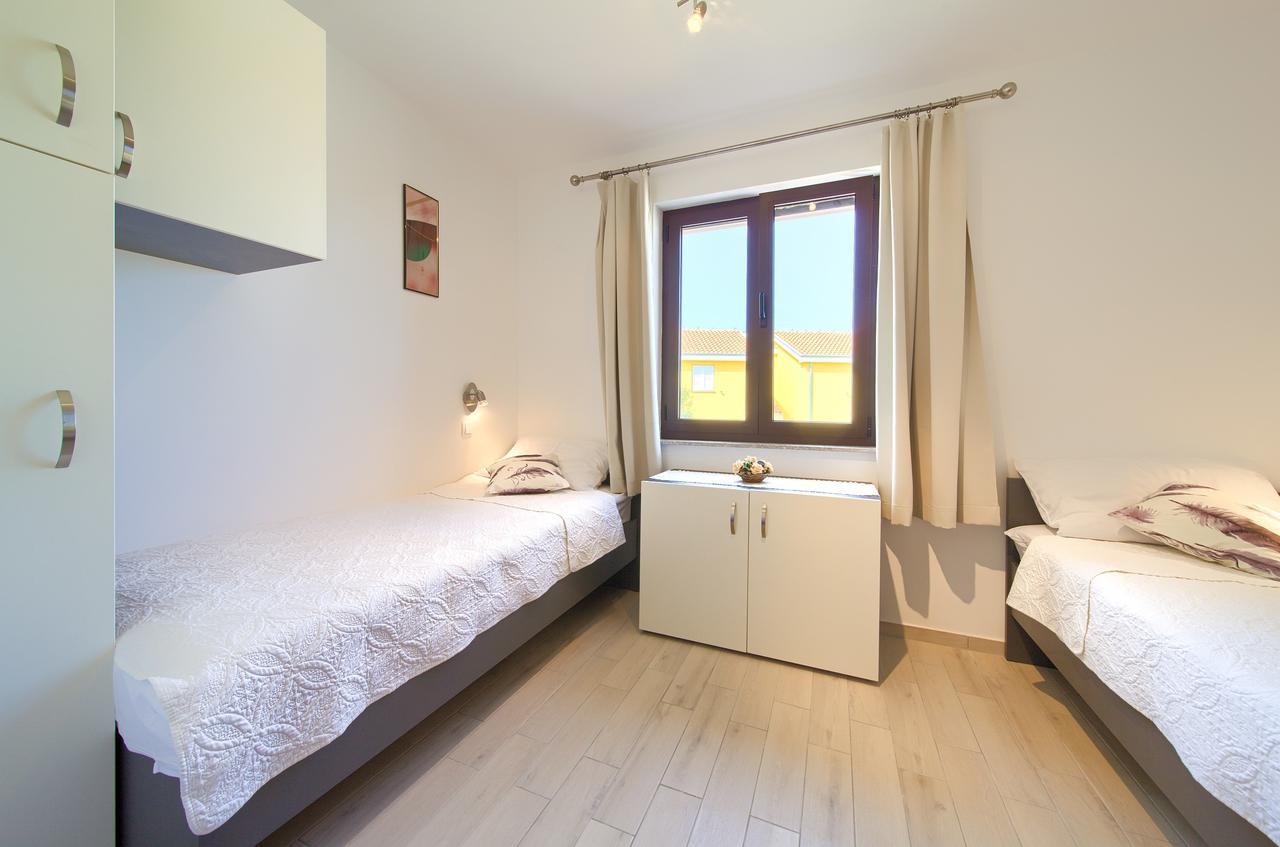 Rimbaldo Apartments Крк Экстерьер фото